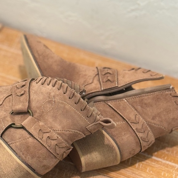 Like new boots never used - Picture 4 of 6